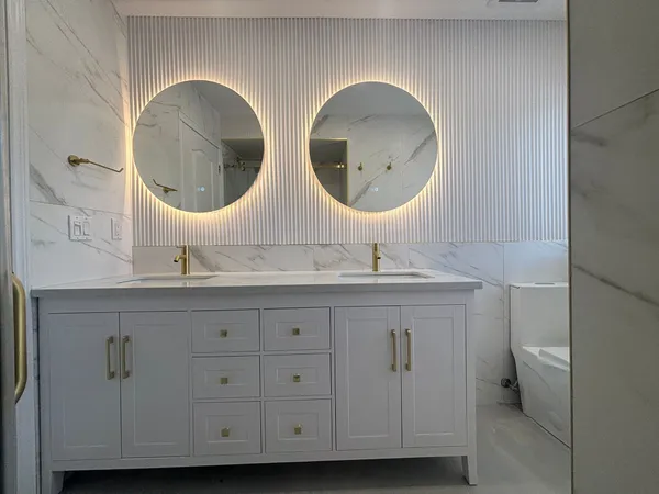 Serene bathroom design personal retreat Mississauga